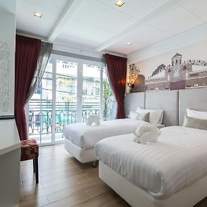 Deluxe Twin Room Balcony